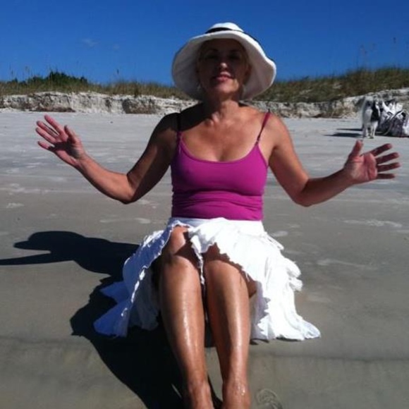 Meet your Posher, Susie - Picture 2 of 4